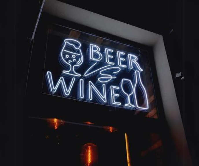 Neon sign Sizes and Dimensions: Which Neon Size Is Right For You? 6 extra Large neon sign sizes Beer vs Wine neon sign sizes